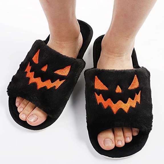 Halloween Winter Cute Warm Home Slippers for Women – Cozy Indoor Plush Shoes
